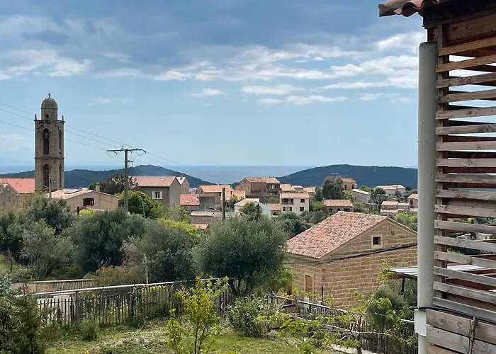 Guetali Du Village * 莫纳奇亚道勒内