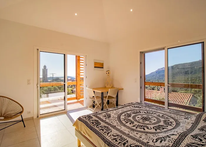 Guetali Du Village 莫纳奇亚道勒内